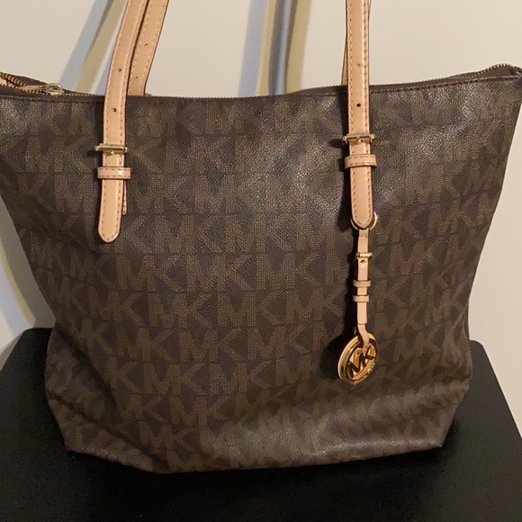 Michael Kors Signature Brown MK Tote - Picture 2 of 9